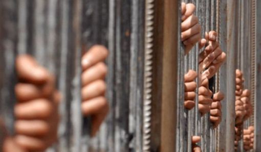 4 أسرى يدخلون أعواماً جديدة في معتقلات الاحتلال