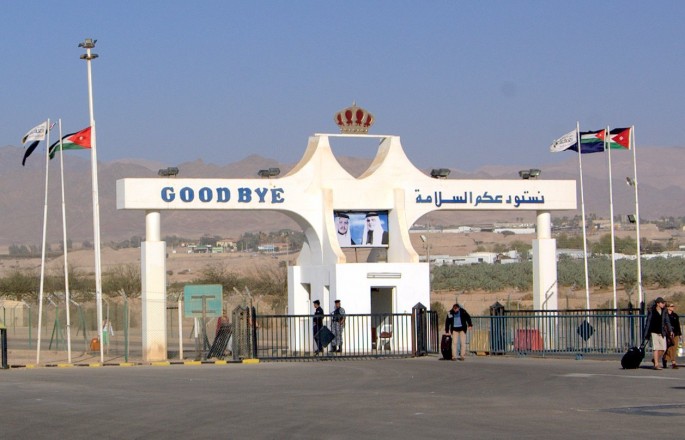 الأردن ترفض دخول المعلمين الذين غادروا غزة صباح اليوم للعمل في قطر