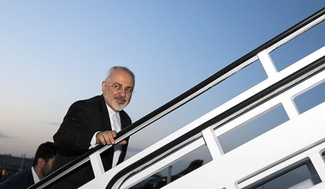 ظريف يغادر طهران متوجها الى مسقط والكويت