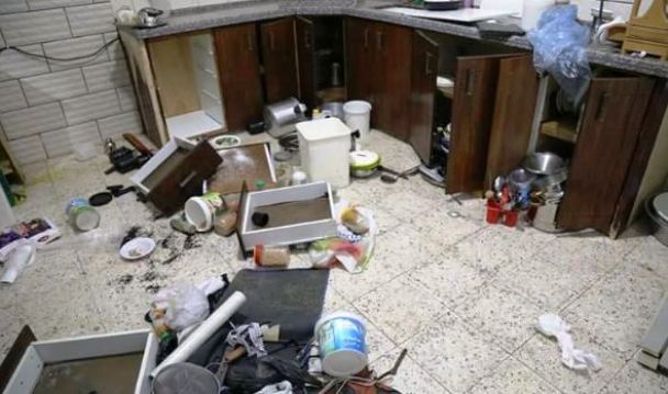 قوات الاحتلال الإسرائيلي تدهم منازل في سلفيت