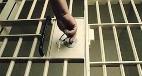 4 أسرى يدخلون أعوامًا جديدة داخل معتقلات الاحتلال