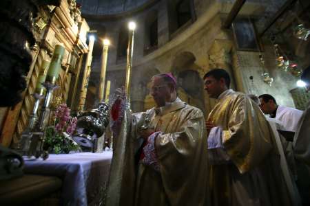 المسيحيون يحيون الجمعة العظيمة في القدس المحتلة