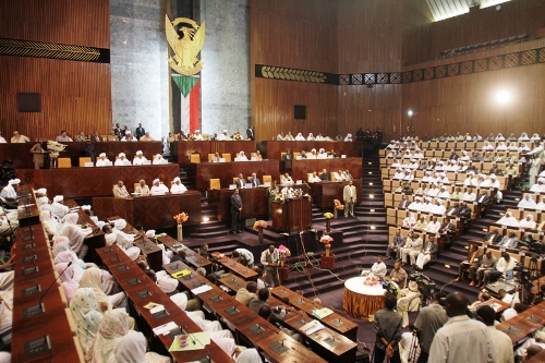 البرلمان السوداني يعمل على تشريع قوانين جديدة وتعديل للدستور