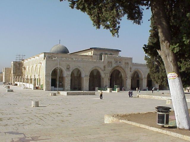 خطيب الأقصى: زمن الهزائم قد ولى