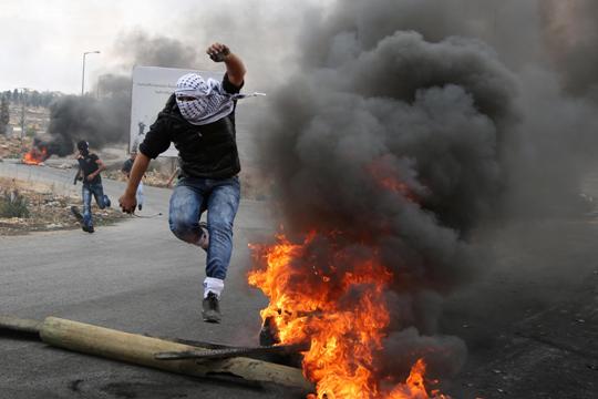 انتفاضة القدس تجاوز للأزمات الإقليمية.. جميل يوسف