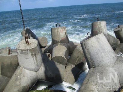 مناقصة استدراج للبدء بمشروع تدعيم كاسر الموج في غزة