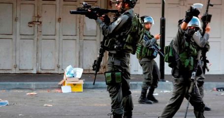 الخليل.. الاحتلال ينفذ عمليات اقتحام واسعة في المحافظة