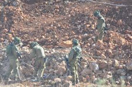 الاحتلال يحفر بحثا عن انفاق مزعومة مع الحدود اللبنانية