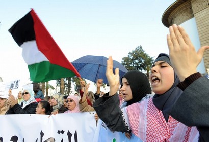 اللجان الشعبية تعلن الجمعة يوماً للغضب العالمي نصرة للشعب الفلسطيني