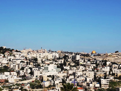 المقدسييون يعيشون على 13% من مساحة مدينتهم