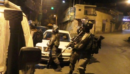 نابلس.. الاحتلال يعتقل 5 شبان ويصادر كاميرات مراقبة