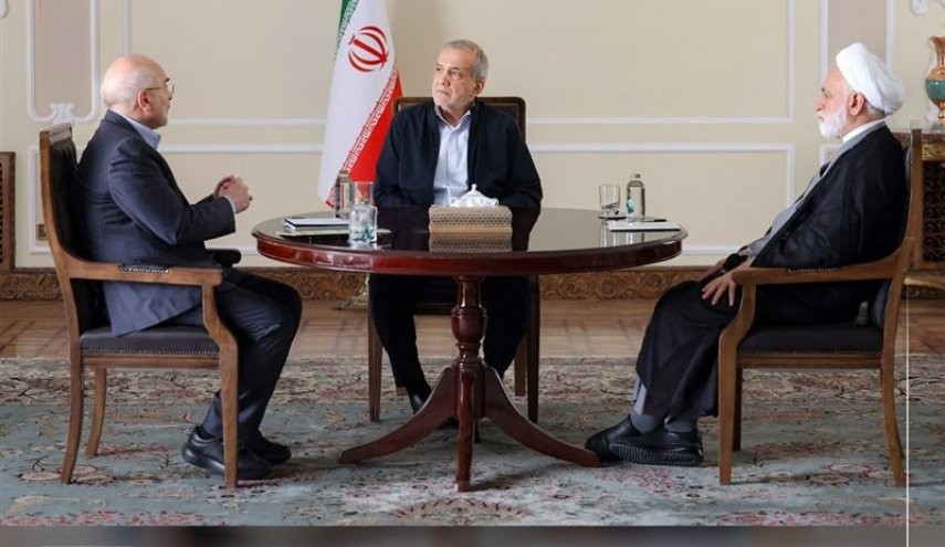 السلطات الثلاث.jpg