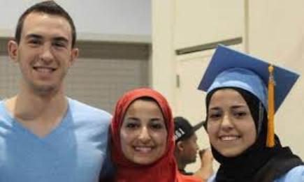 الخارجية تطالب بمشاركة محققين فلسطينيين بجريمة قتل الفلسطينيين في كارولينا 