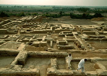 مليونا شخص تضرروا جراء الفيضانات في باكستان