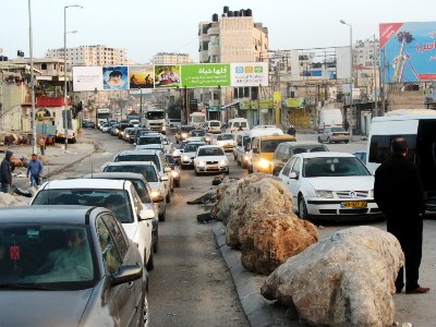 (محدث) إعادة فتح حاجز قلنديا شمالي القدس