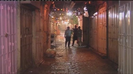 الاحتلال يصدر مخالفات مالية بحق فرقة المسحراتي في القدس