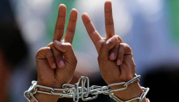 نادي الأسير: اعتقال (45) مواطناً بينهم سيدة ونائب خلال عيد الفطر