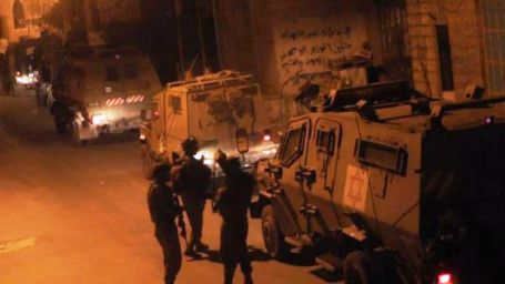 الاحتلال يعتقل 13 مواطنا من الضفة الغربية