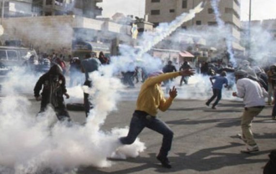 مواجهات بين الشبان وقوات الاحتلال جنوب نابلس