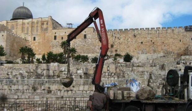 السلطة تطالب المجتمع الدولي بحماية الأماكن الدينية في فلسطين