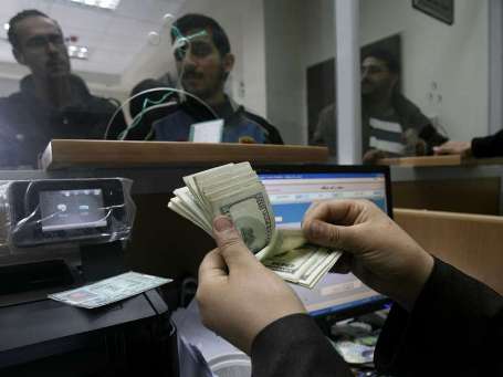 غزة.. صرف دفعة من المستحقات للموظفين الاثنين المقبل