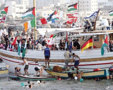 الاحتلال يعلن أنه لن يسمح بمرور السفينة السويدية نحو غزة