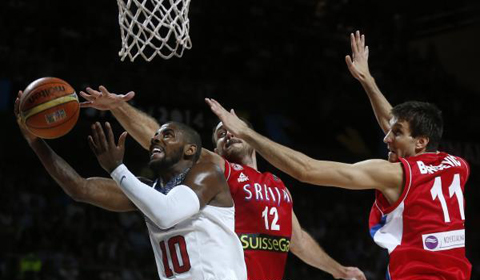 الولايات المتحدة تحافظ على لقب كأس العالم لكرة السلة أمام صربيا