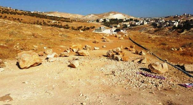 بيت لحم... مواطنون يتصدون لاعتداء المستوطنين على مدرسة التحدي