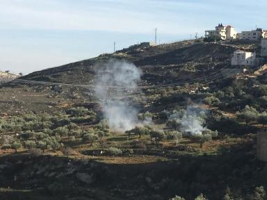 مواجهات في سطح مرحبا بمدينة البيرة