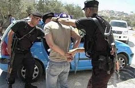 أمن السلطة يعتقل 3 شبان من مسيرة ضد الاعتقال السياسي