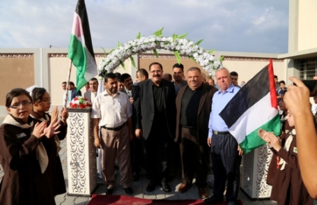غزة.. صيدم يفتتح مدرسة زينب الوزير في جباليا