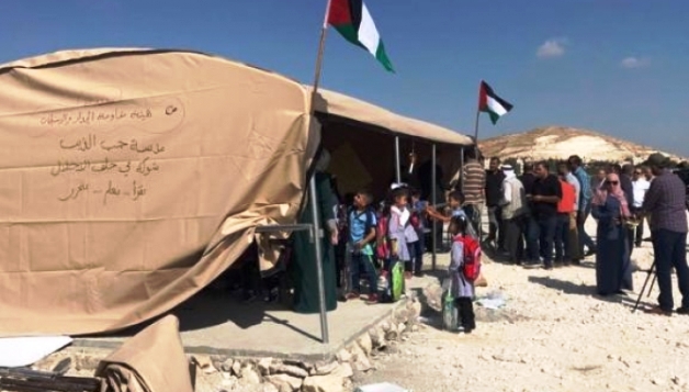 الإعلام: الاحتلال يلاحق طلبتنا ويهدم مدارسنا