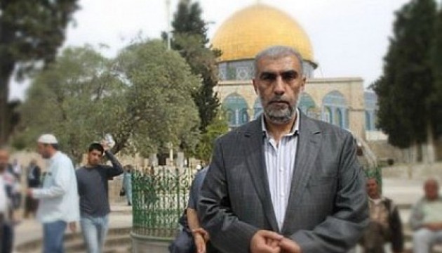 قوات الاحتلال تمنع كمال الخطيب من دخول الأقصى
