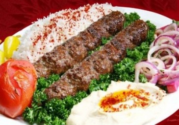 مضار الكباب أكثر من فوائده 