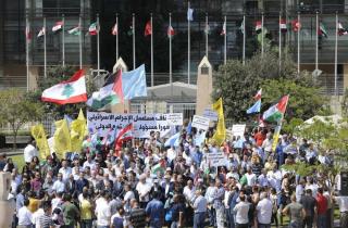 تحالف حق العمل ينظم وقفة احتجاجية ببيروت