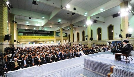 السيد خامنئي: الاتفاق النووي لن يفتح البلاد أمام نفوذ سياسي أو اقتصادي أميركي