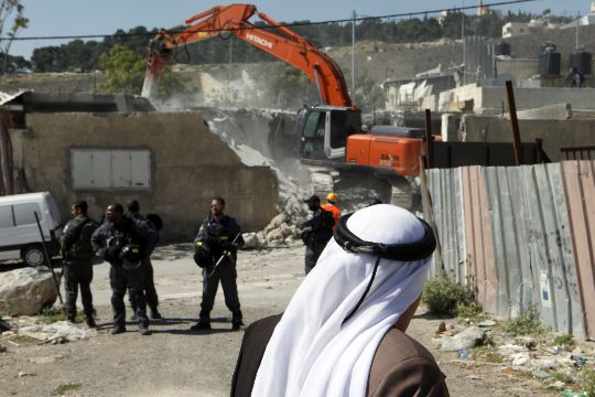 تقرير: تضاعف هدم المنازل الفلسطينية ورخص البناء للمستوطنين بالقدس