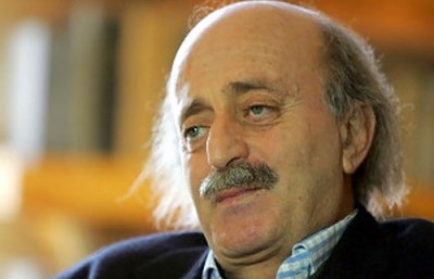 جنبلاط يدعو للحوار بين السعودية وإيران