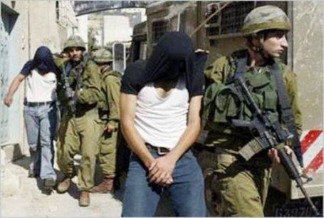 الاحتلال يعتقل 17 فلسطينيا في الضفة الغربية