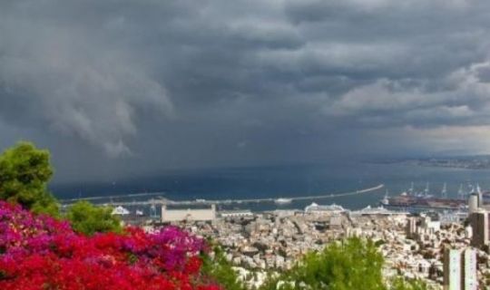 زخات من الأمطار شهدتها فلسطين نهار اليوم