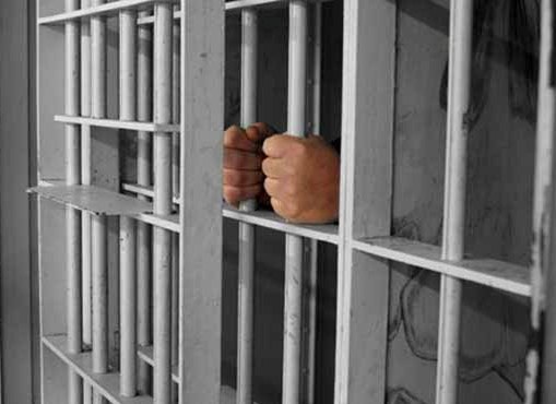 الأسرى للدراسات: نقل عشرات المضربين إلى العيادات والمستشفيات