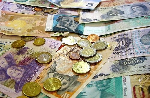 بولندا ستنضم لمنطقة اليورو بعد 2020