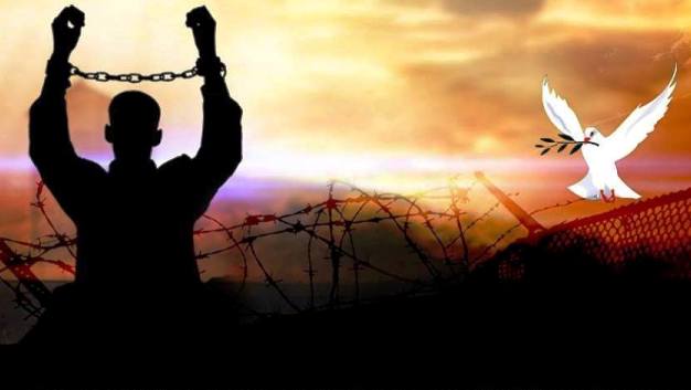 4 أسرى يدخلون أعواماً جديدة في معتقلات الاحتلال