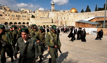 مدير الالكسو يحذر من تمادي الاحتلال بالاعتداء على القدس