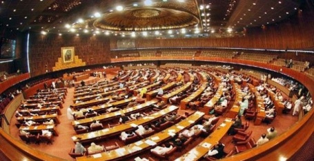 البرلمان الباكستاني يناقش طلب السعودية الانضمام الى 