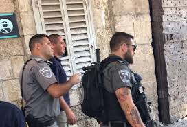 الاحتلال يتهم 3 فلسطينيين من النقب بتهريب مركبات رباعية الدفع إلى غزة