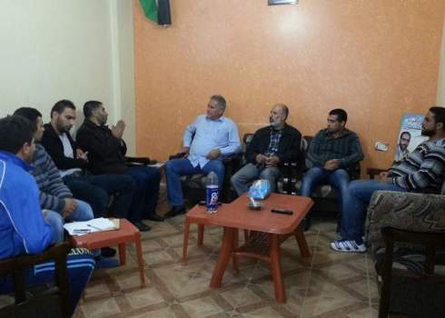 وفد من نادي العودة يزور مقر فريق بيت المقدس بمخيم الرشيدية