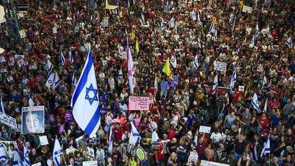 مظاهرات-حاشدة-في-تل-أبيب-للمطالبة-بتبادل-أسرى.jpg