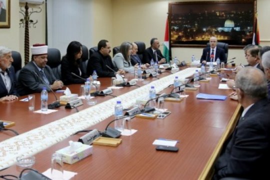حكومة الحمدالله: شعبنا أصبح هدفاً لعمليات القتل والإعدام الميداني
