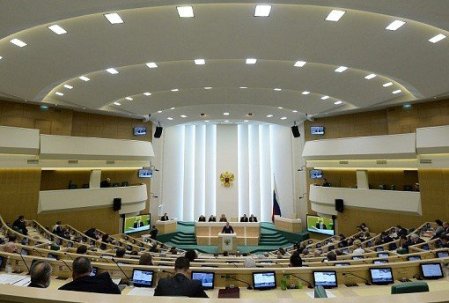 مجلس الاتحاد الروسي ينفي بحث طلب حول استخدام قوات روسية في سوريا